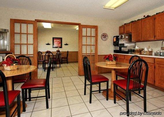 Econo Lodge Inn & Suites Dubuque Restaurant billede